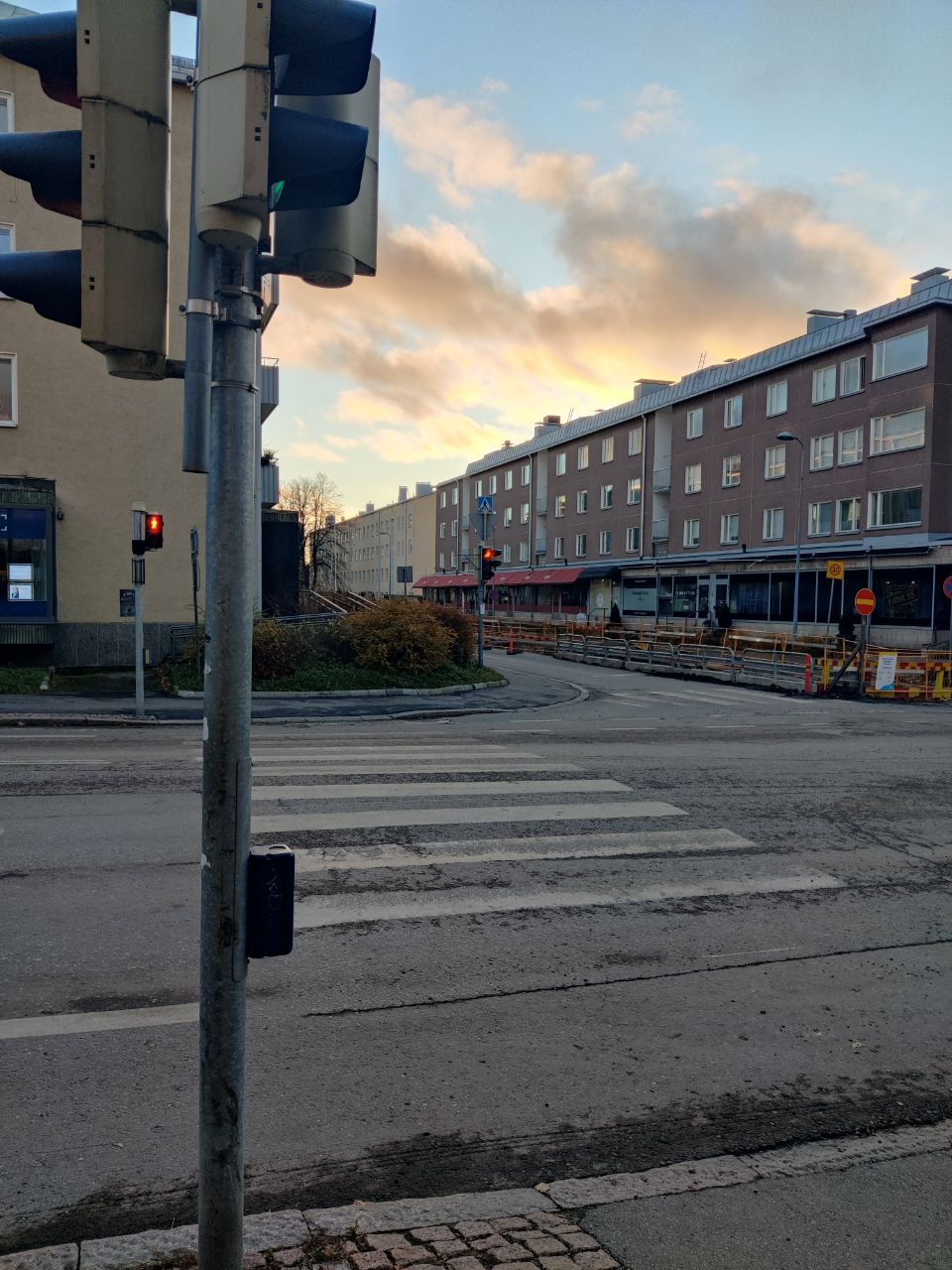 Kuva toimipisteestä: Ääniopastettu suojatie, Lauttasaarentie 38 ja 39